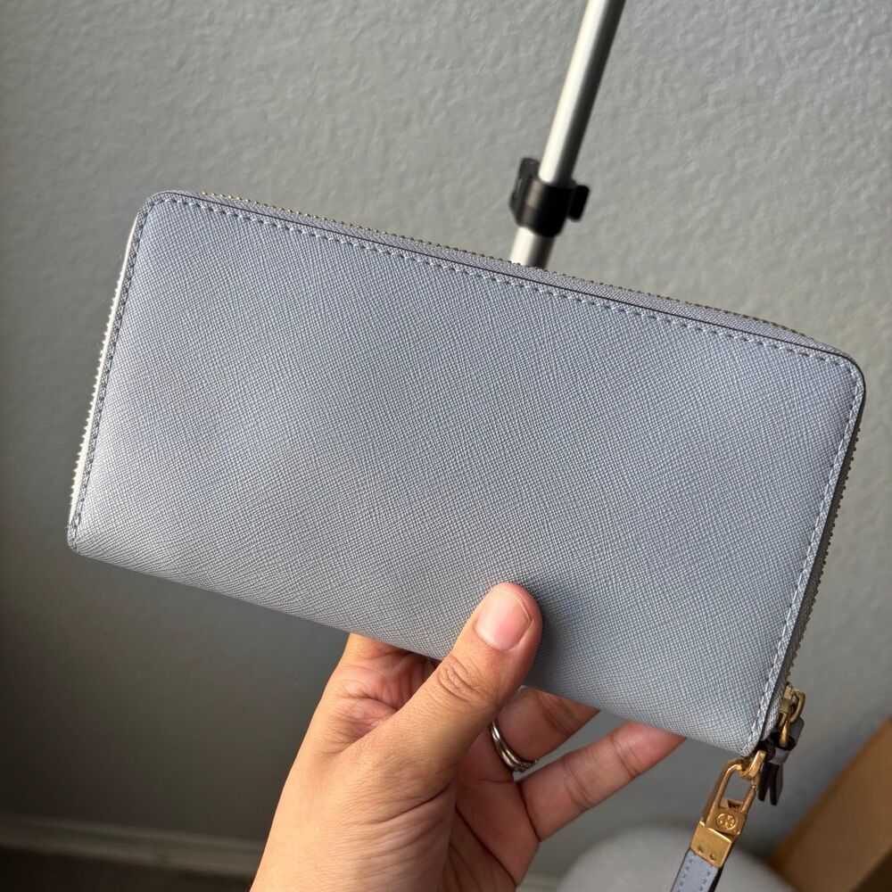 Tory Burch Wallet - Picture 3 of 6